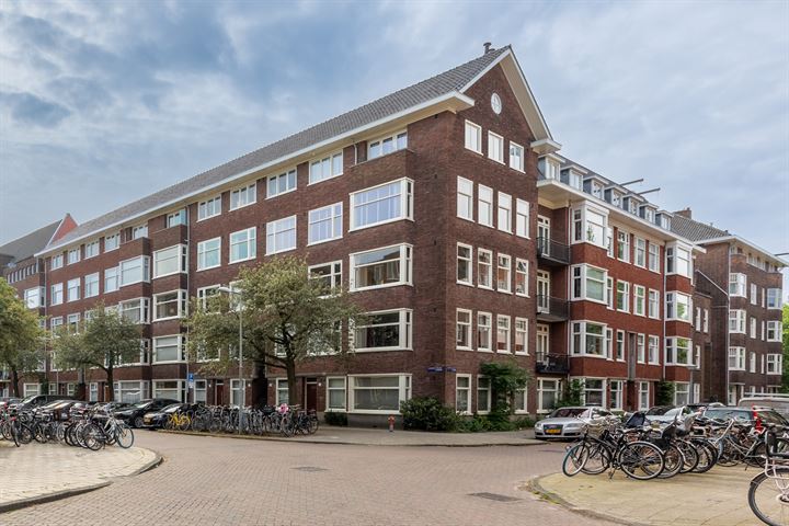 Bekijk foto 33 van Courbetstraat 35-2