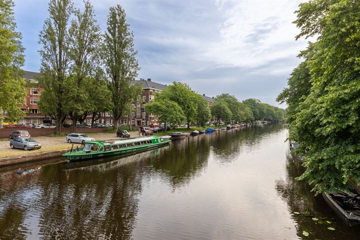 Bekijk foto 44 van Courbetstraat 35-2