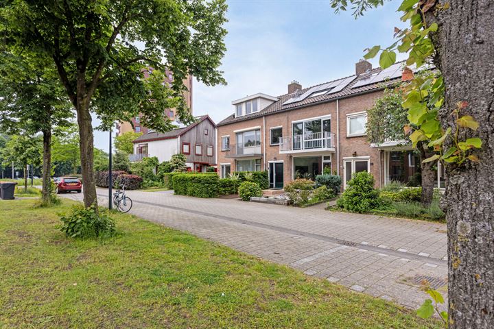 Bekijk foto 9 van Oostzeestraat 31