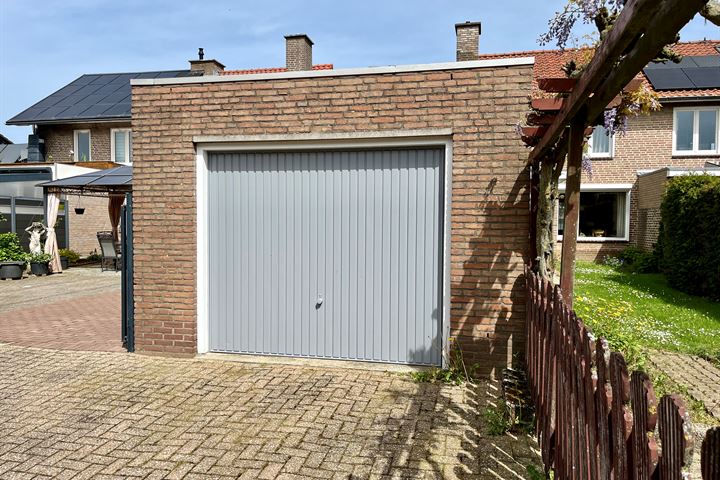 Bekijk foto 3 van Limburgerstraat 34