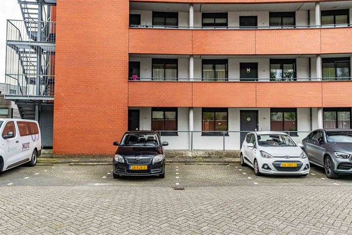 Bekijk foto 38 van Nieuwe Koningstraat 241