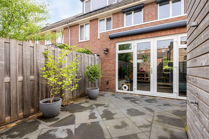 Bekijk foto 17 van Jan Wolkersstraat 61