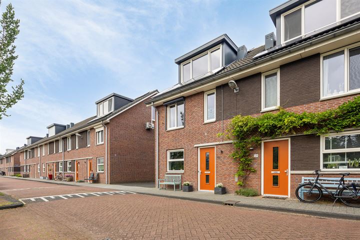 Bekijk foto 33 van Jan Wolkersstraat 61