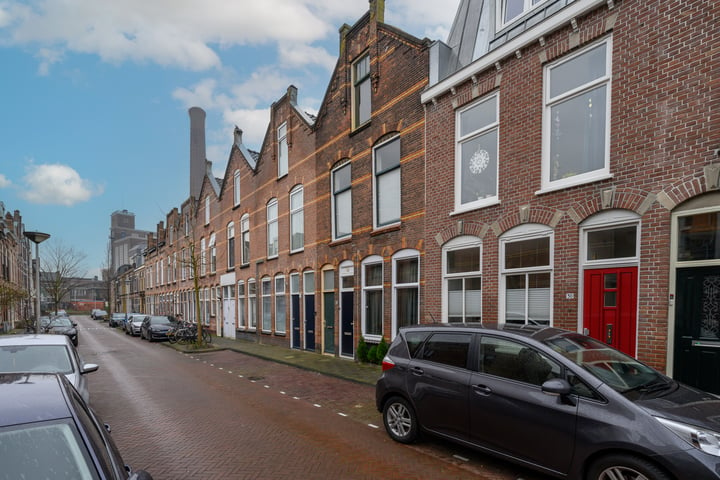 View photo 2 of Prins Frederikstraat 28-B