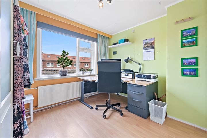 View photo 28 of Harry Hoekstraat 77