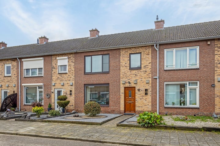 Bekijk foto 2 van Hubertusstraat 76