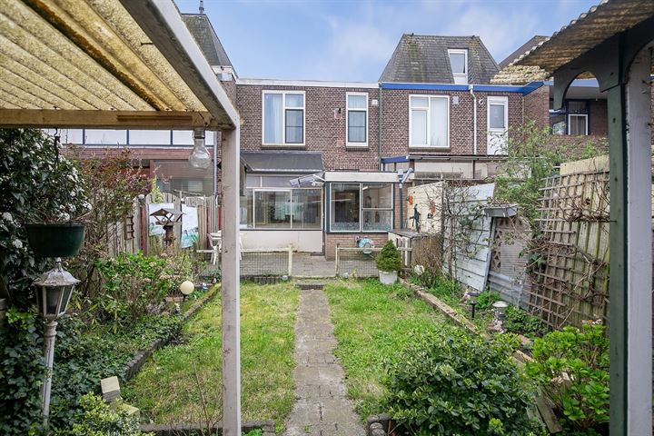 Bekijk foto 35 van Prins Hendrikstraat 143