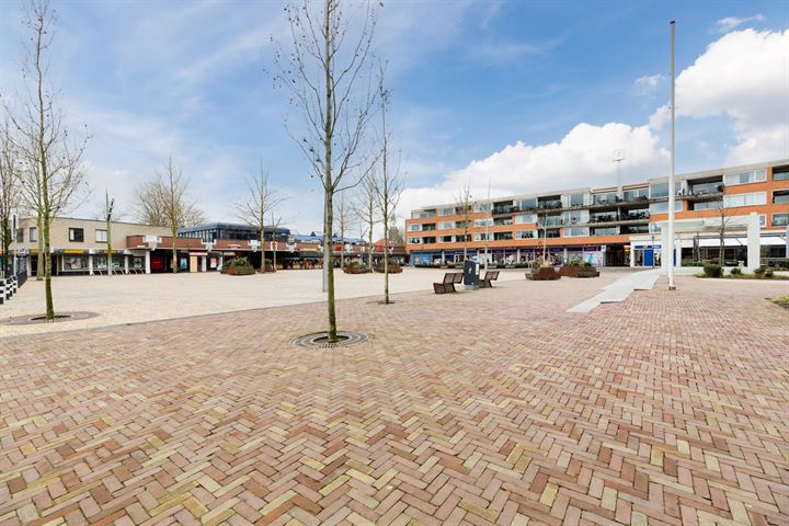 Bekijk foto 33 van Trompstraat 17