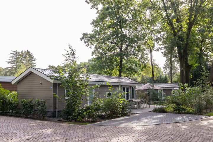 Photo 2 of Immenweg 15-619