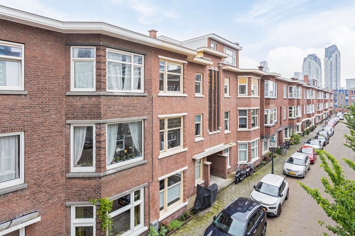 Bekijk foto 45 van Van den Boschstraat 283