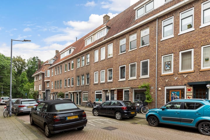 Bekijk foto 1 van Willem van Hillegaersbergstraat 11-B