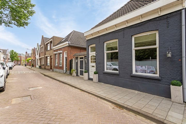 Bekijk foto 37 van Hendrikstraat 21