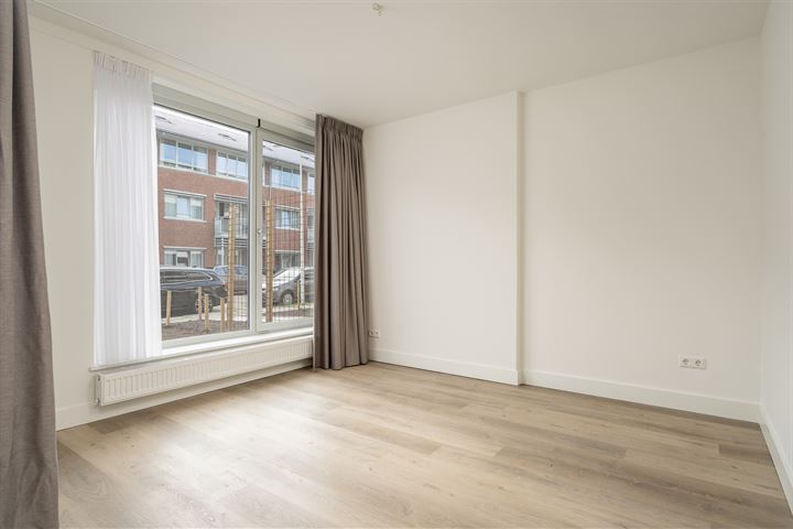 Bekijk foto 19 van Campanulastraat 81