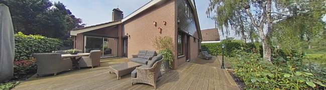 View 360° photo of achtertuin of Parklaan 24