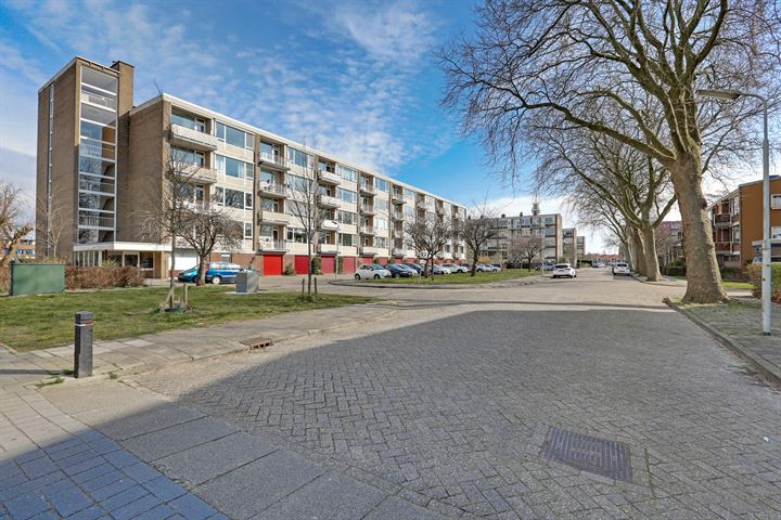 Bekijk foto 28 van Lijsterstraat 70