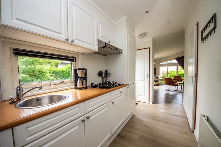 Photo 3 of Driehuizerweg 8-182