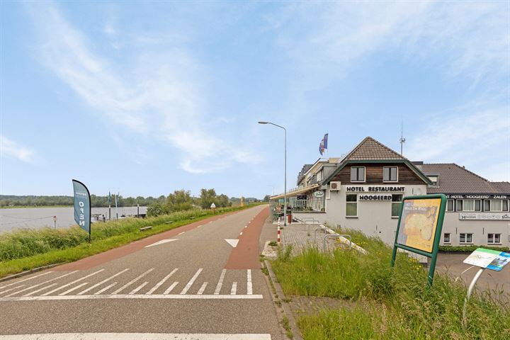 Bekijk foto 44 van Hoogeerdstraat 18