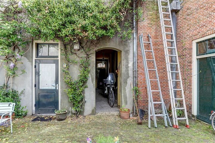 Bekijk foto 47 van Rodeheldenstraat 2