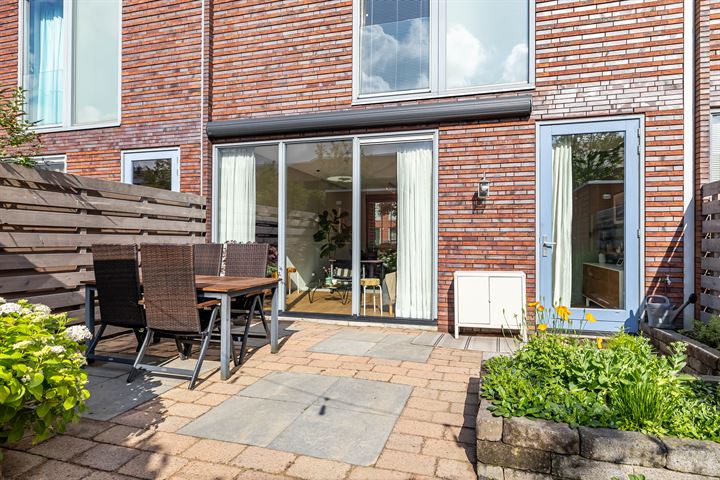 Bekijk foto 38 van Bandoengstraat 39