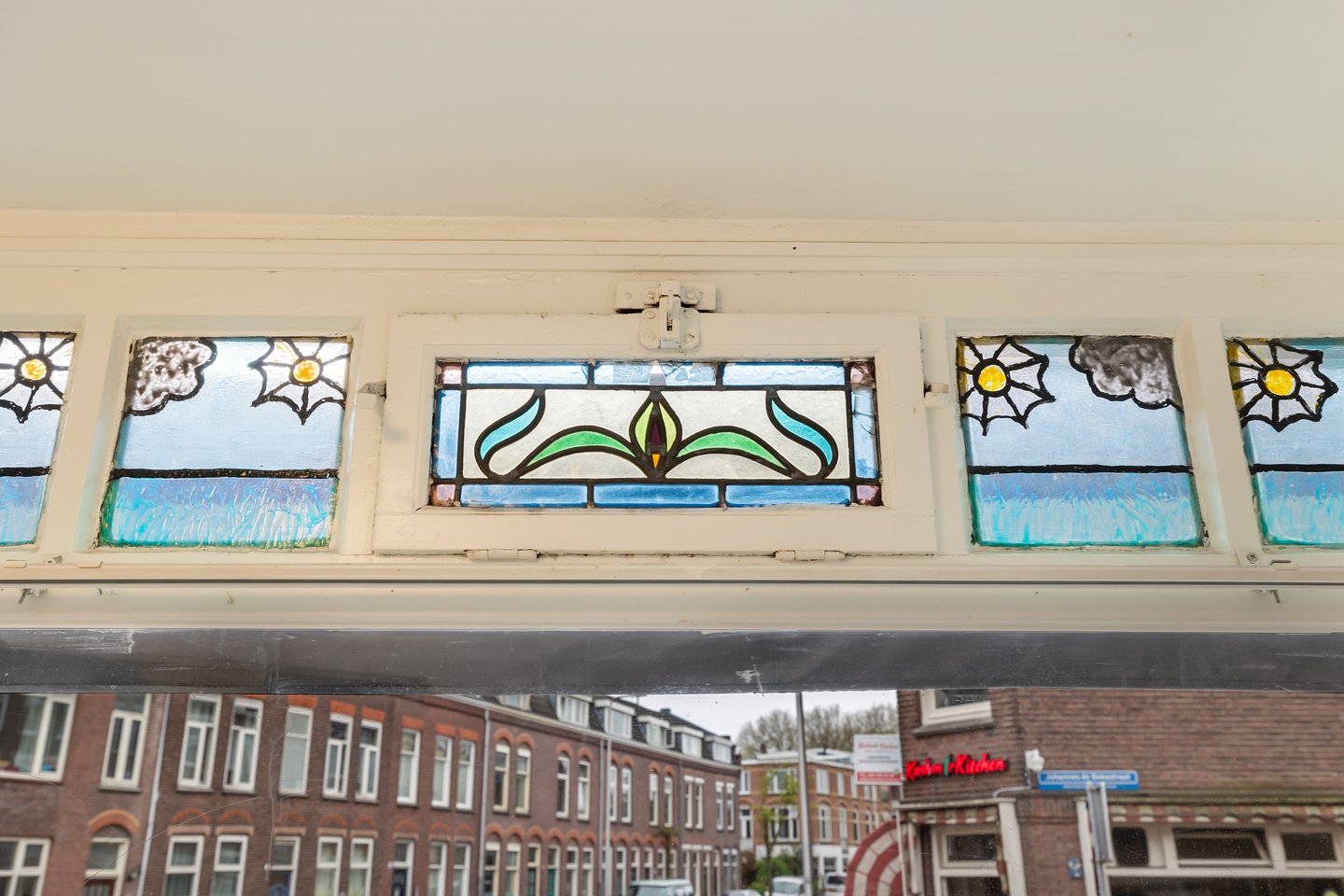 Bekijk foto 2 van Johannes de Bekastraat 71