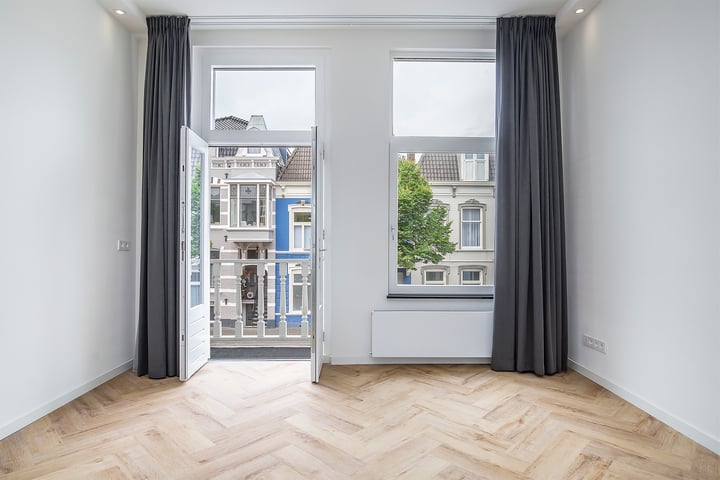 View photo 16 of Badhuisstraat 78