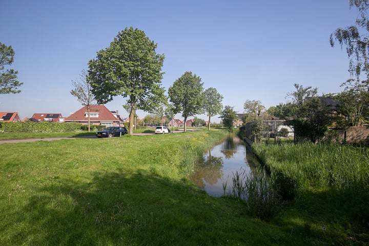 View photo 29 of Klaverakker 5