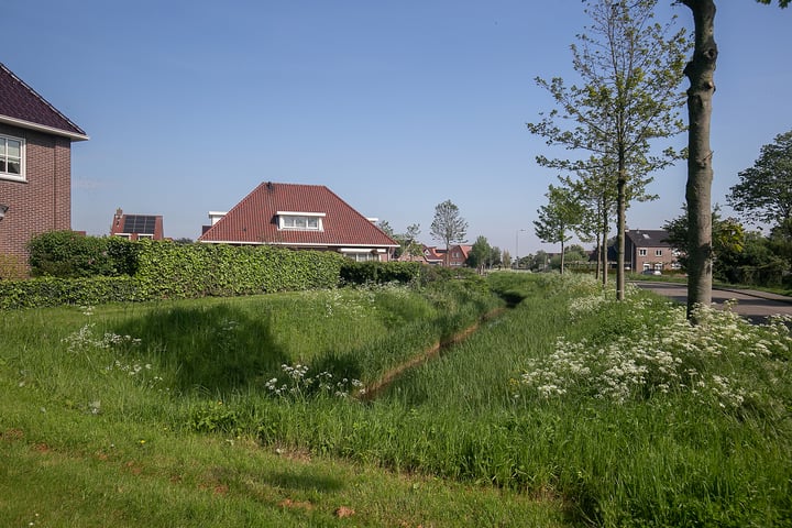 View photo 30 of Klaverakker 5