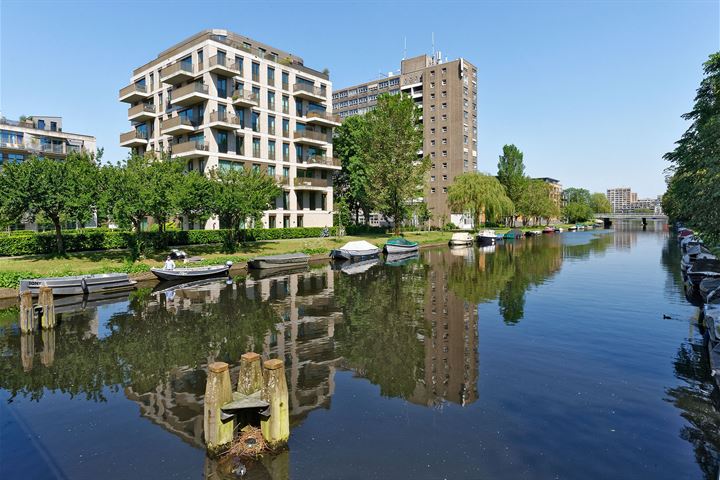 Bekijk foto 42 van Poeldijkstraat 257