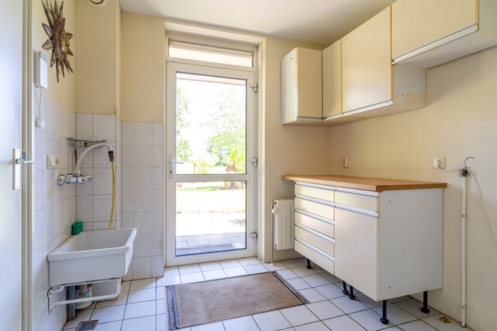 Photo 38 of Zuideinde 15