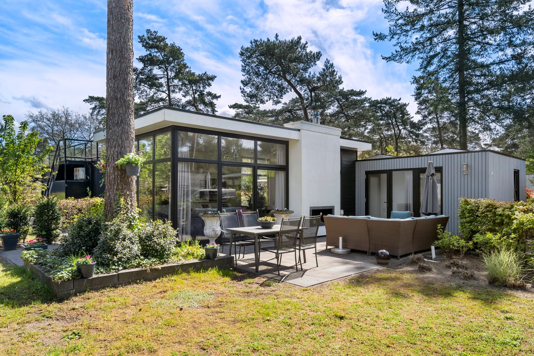 Foto 1 van Vijverlaan 1-RJB22