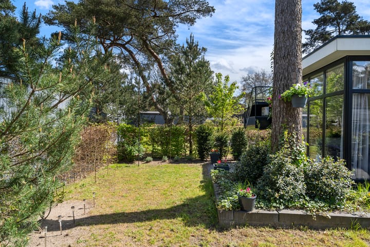 Foto 21 van Vijverlaan 1-RJB22