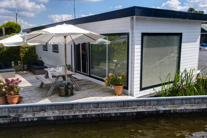 Nieuw-Loosdrechtsedijk 270 A-WS 04