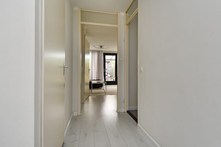 Foto 8 van Lau Mazirellaan 267