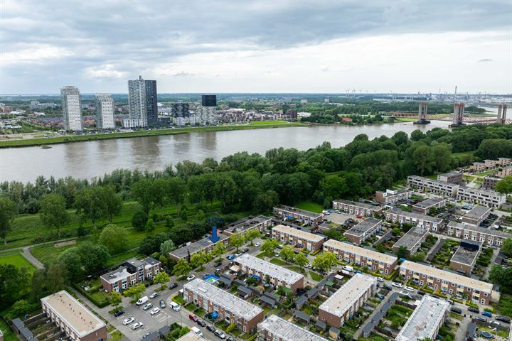 Bekijk foto 35 van Spieringstraat 55