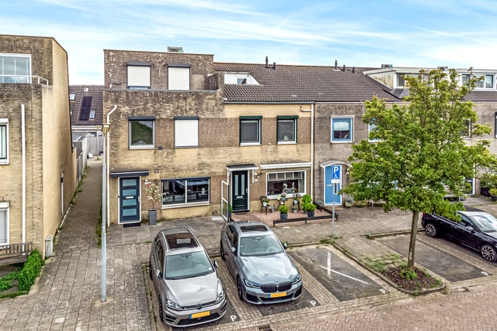 Bekijk foto 31 van Igor Strawinskystraat 66