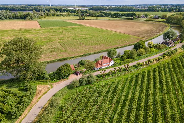 Bekijk foto 112 van Lingedijk 92