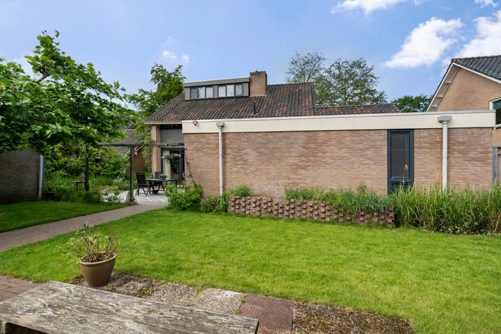 Foto 51 van W C de Withstraat 6