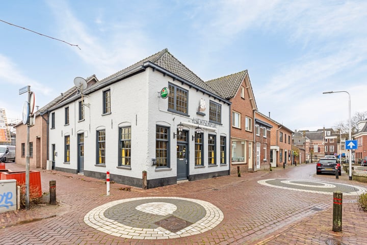 Bekijk foto 40 van Nieuwstraat 8