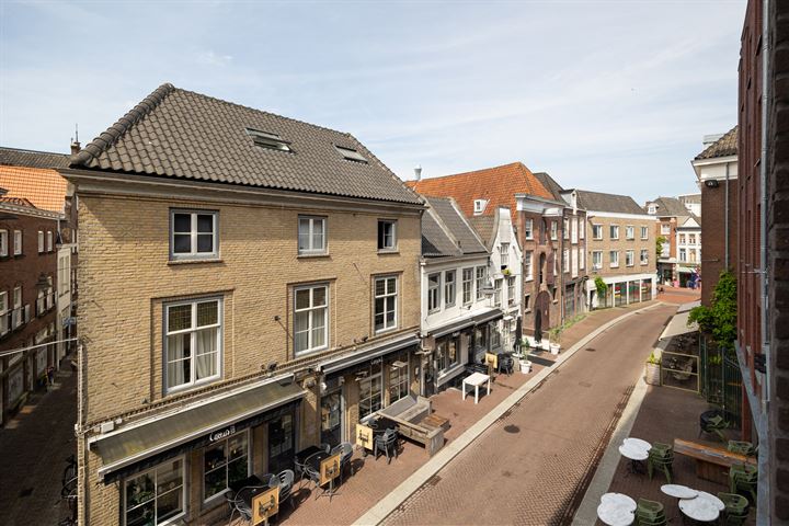 View photo 5 of Karrenstraat 21