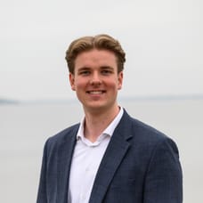 J.H. (Joost) van den Broek - Commercial Employee