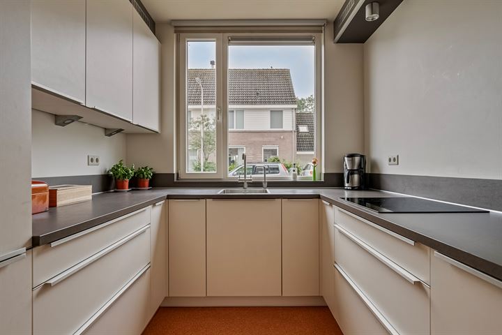 View photo 25 of Bennebroekstraat 25