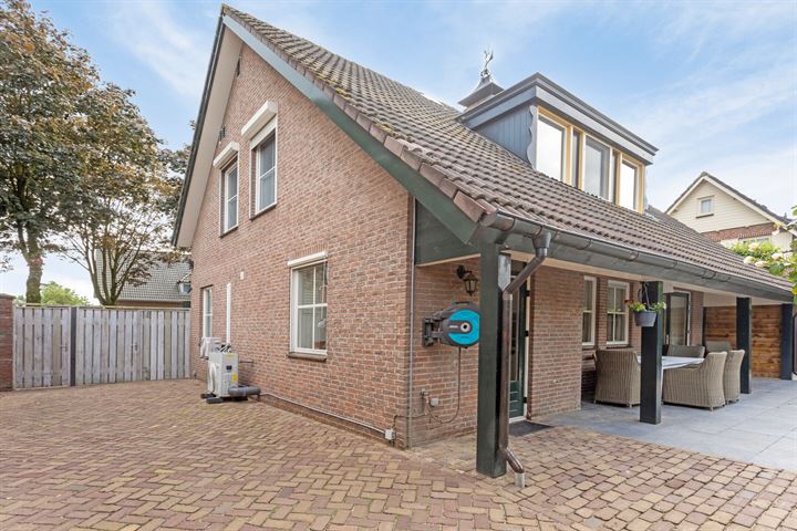 Bekijk foto 44 van Meester van der Lindenstraat 2-A