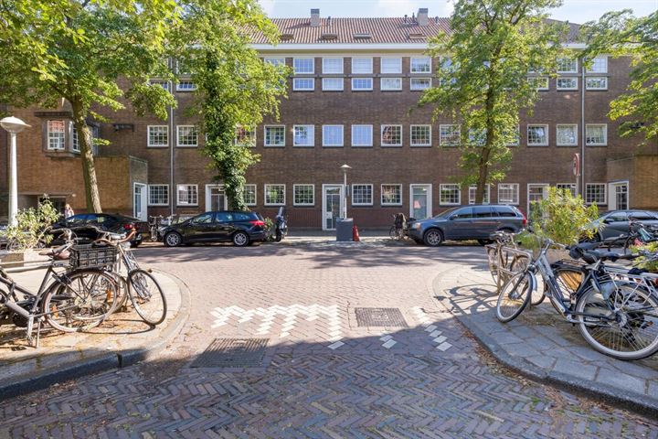 View photo 3 of Bennebroekstraat 11-B