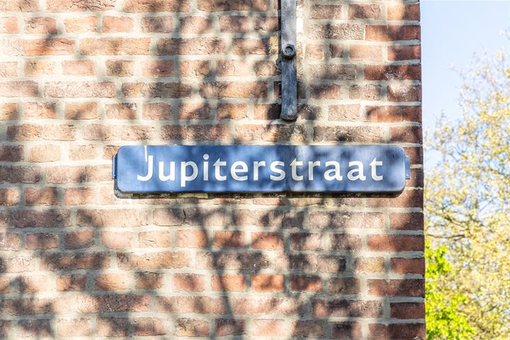 Bekijk foto 2 van Jupiterstraat 80