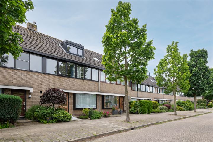 Bekijk foto 33 van Van Beethovenlaan 42