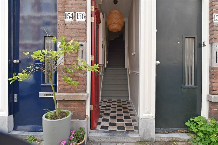 Bekijk foto 2 van Obrechtstraat 156