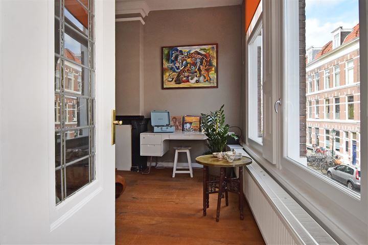 View photo 18 of Obrechtstraat 156