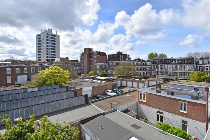 View photo 56 of Obrechtstraat 156