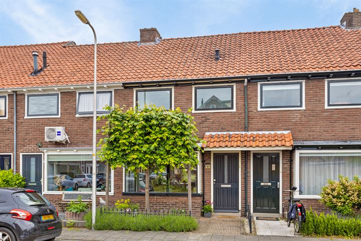 Bekijk foto 1 van Wouwermanstraat 6