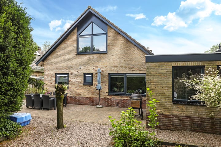 Foto 9 van Rijnstraat 10